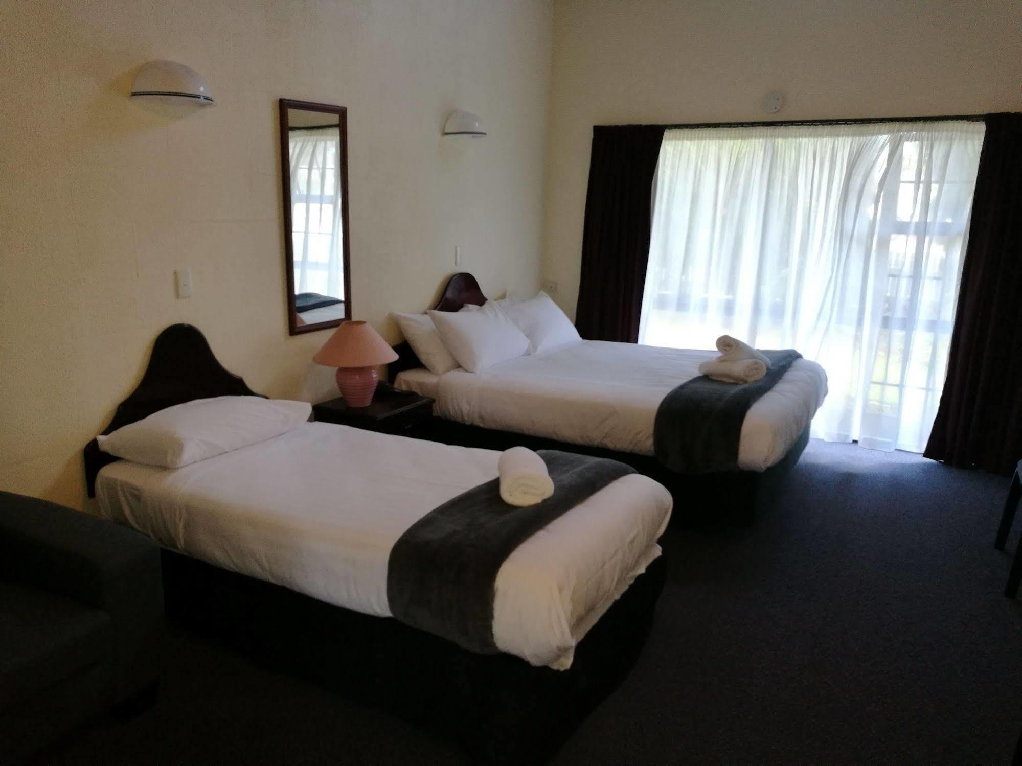 Burwood Motel Whanganui Kültér fotó